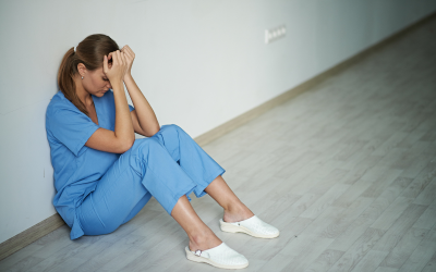 Comprendre l’Épuisement chez le Personnel Médical: Épuisement Professionnel vs Fatigue de Compassion
